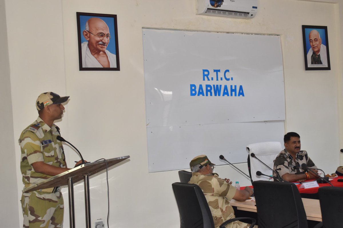 CISFTraining's tweet image. 🎓 Closing Ceremony of 45th WT FC Course at CISF RTC Barwaha!

The closing ceremony of the 45th Weapon Training &amp;amp; Field Craft (WT FC) Course was conducted at CISF RTC Barwaha, chaired by Shri S. K. Saraswat, Sr. Commandant.

#CISF #RTCBarwaha #cisftraining @CISFHQrs