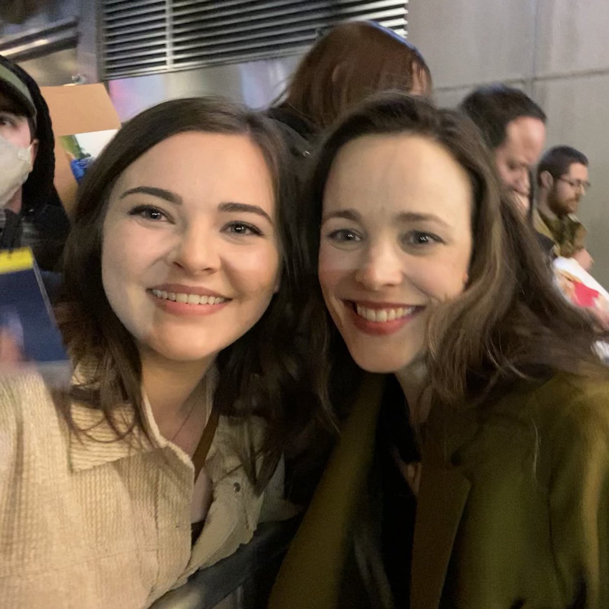 satanpeyton's tweet photo. HAPPY BIRTHDAY, MY QUEEN!!! (I know I’m a day late, but that also happened the very first time I ever wished you happy bday, so it’s kind of full circle ❤️) 16 years strong 💪🏻 Ugh, love you the most, forever and always 💕💕✨✨🌈🌈 https://t.co/nDs3foPw5l
