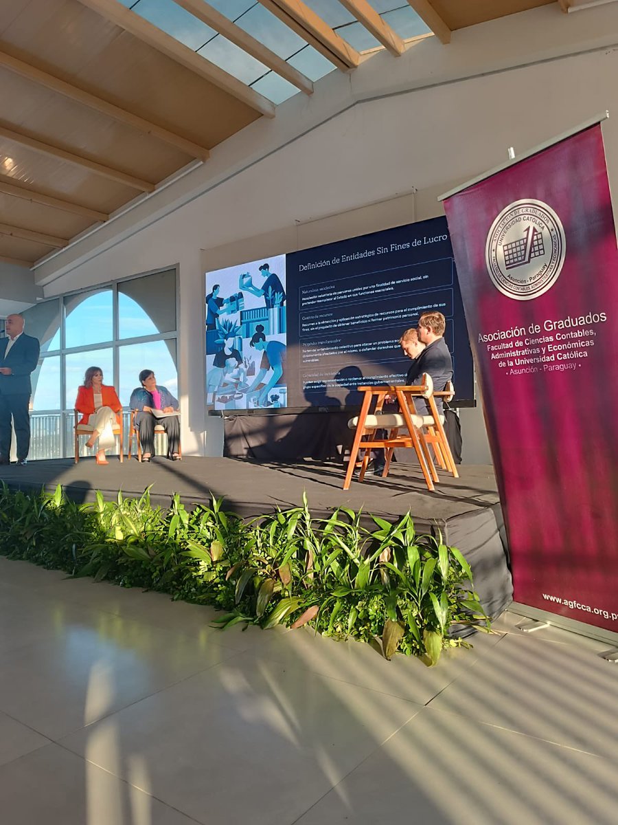 esperanza_py's tweet image. Ayer participé del 1° Simposio Nacional sobre Entidades Sin Fines de Lucro en la Universidad Católica 🎓✨

Conversamos sobre un tema urgente: la situación de las ESFL en el contexto de este gobierno, donde la sobrerregistración, la falta de un regulador natural y las trabas para…