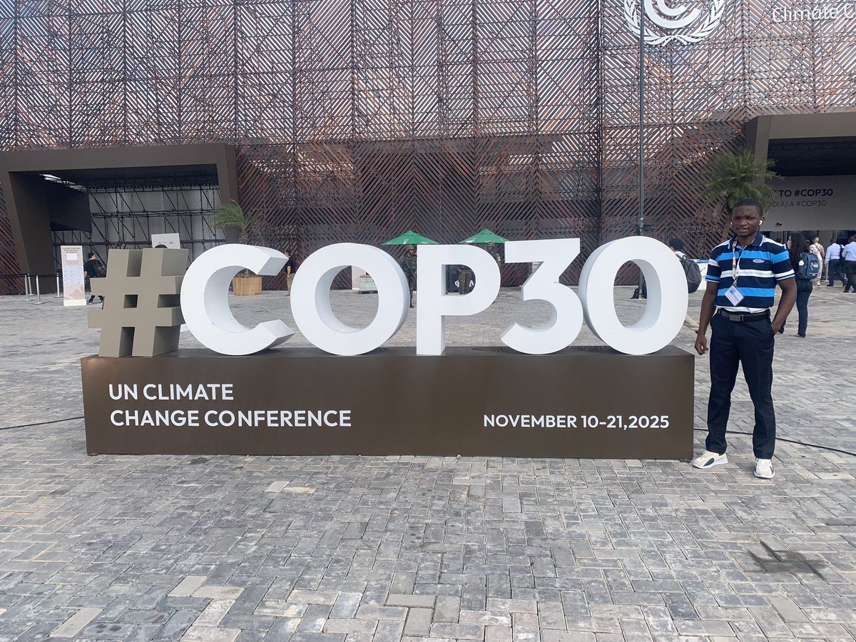 modeste_moukala's tweet photo. Voici la version résumée pour Twitter :

🌍 De la LCOY à Belém 🇧🇷  
Je participe à la #COP30 pour porter la voix des jeunes du Bassin du Congo !  
Entre négociations, forums &amp; rencontres, je reste engagé pour la justice climatique et l’autonomisation des jeunes. ✊🏾  
#YouthForC https://t.co/MH7YQreRua