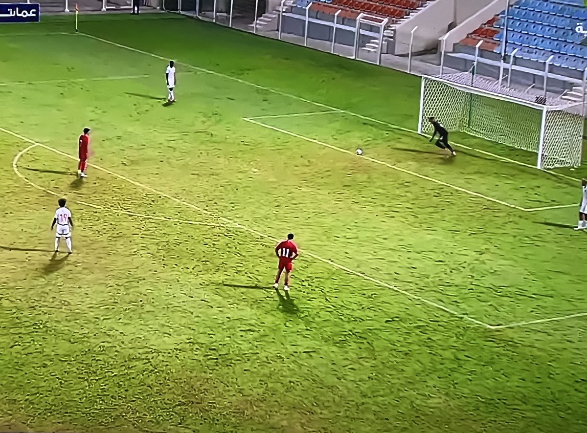 DhiyabAlBalushi's tweet image. هل هذا الملعب صالح لإقامة مباراة دولية! 

أرضية استاد السيب والإضاءة في الملعب  كاااااارثة يا جماعة ! 

#عمان_ساحل_العاج