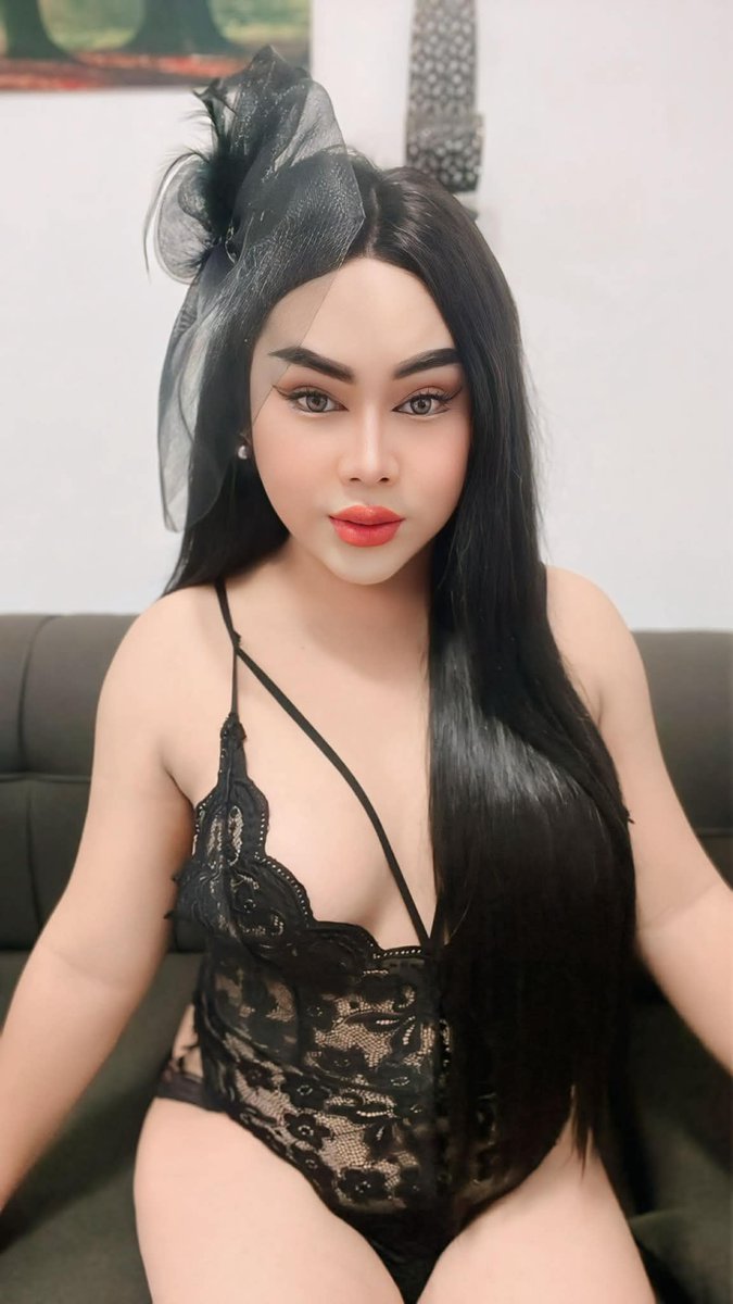 ladyboy_bahrain tweet media