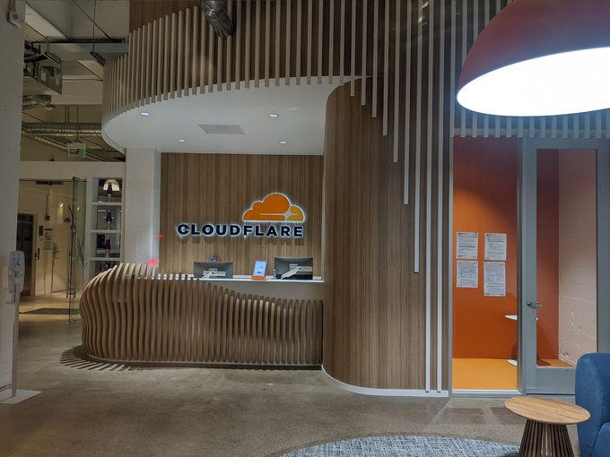 amitya_dav's tweet photo. First day in #Cloudflare as system engineer 😍wish me luck https://t.co/UFJcuXADiQ