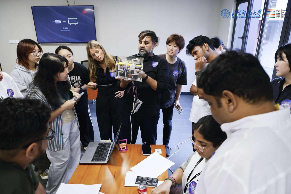 BNU_SFD's tweet image. Asian Maker&apos;s Carnival FAN2025 was held at SFD recently. There are several workshop activities at this carnival, including #AIGC, Braille printing, and the Mini Fab City Challenge and so on. Come check out the wonderful moments of the event!
#makers #fablab