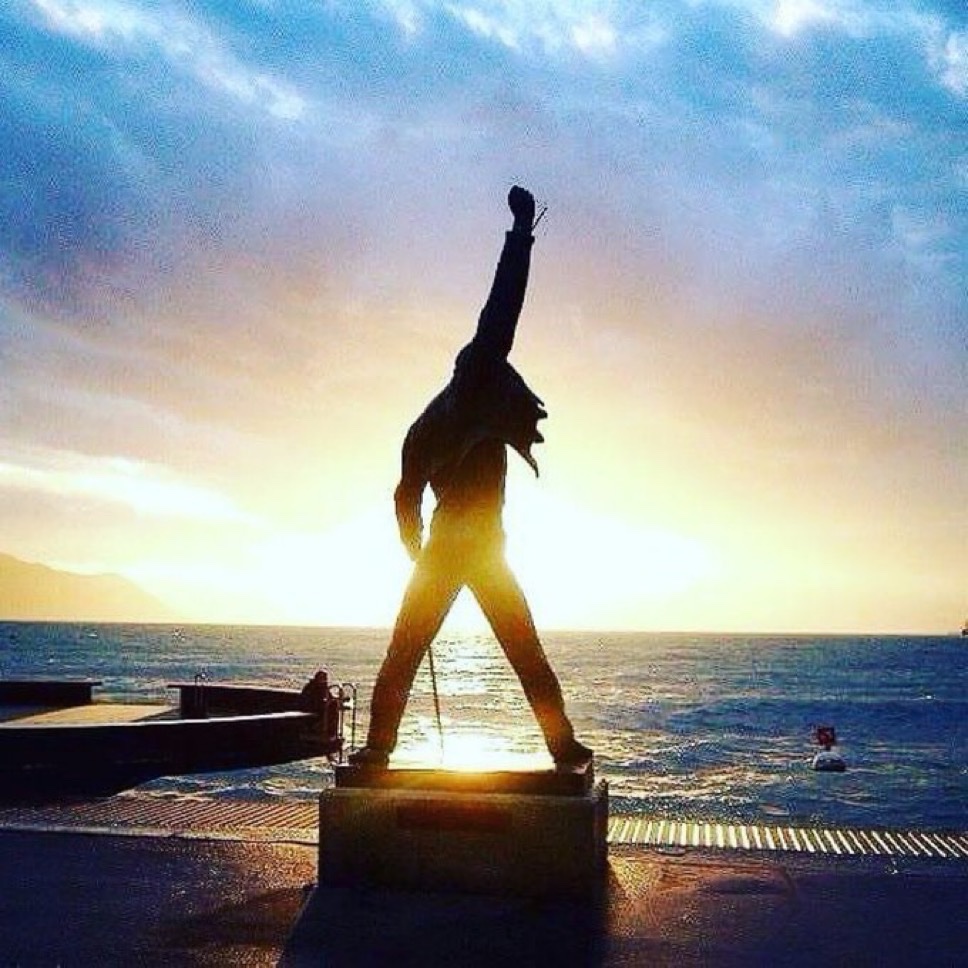historyrock_'s tweet photo. “I don't wanna be a rockstar, I wanna be a legend” https://t.co/YPskmCTdpD