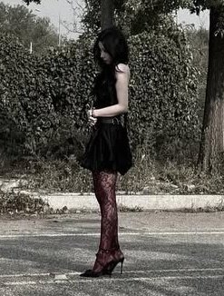 she looks so good in heels 😍