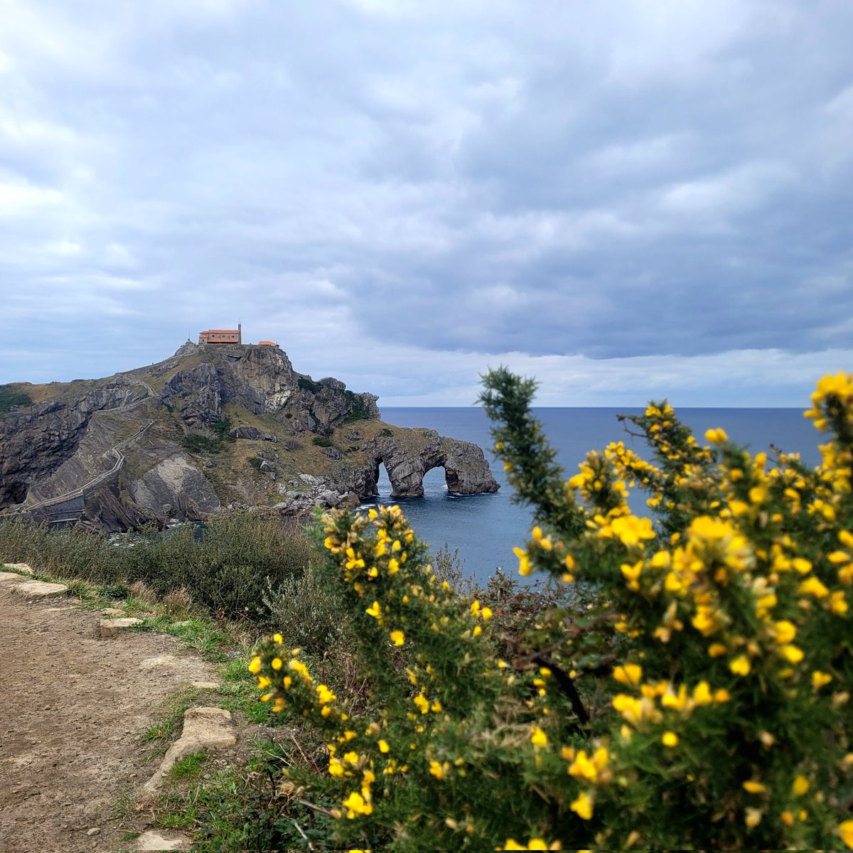 oagambav's tweet photo. Gaztelugache, 🇪🇦 https://t.co/ZgVAIdG88B