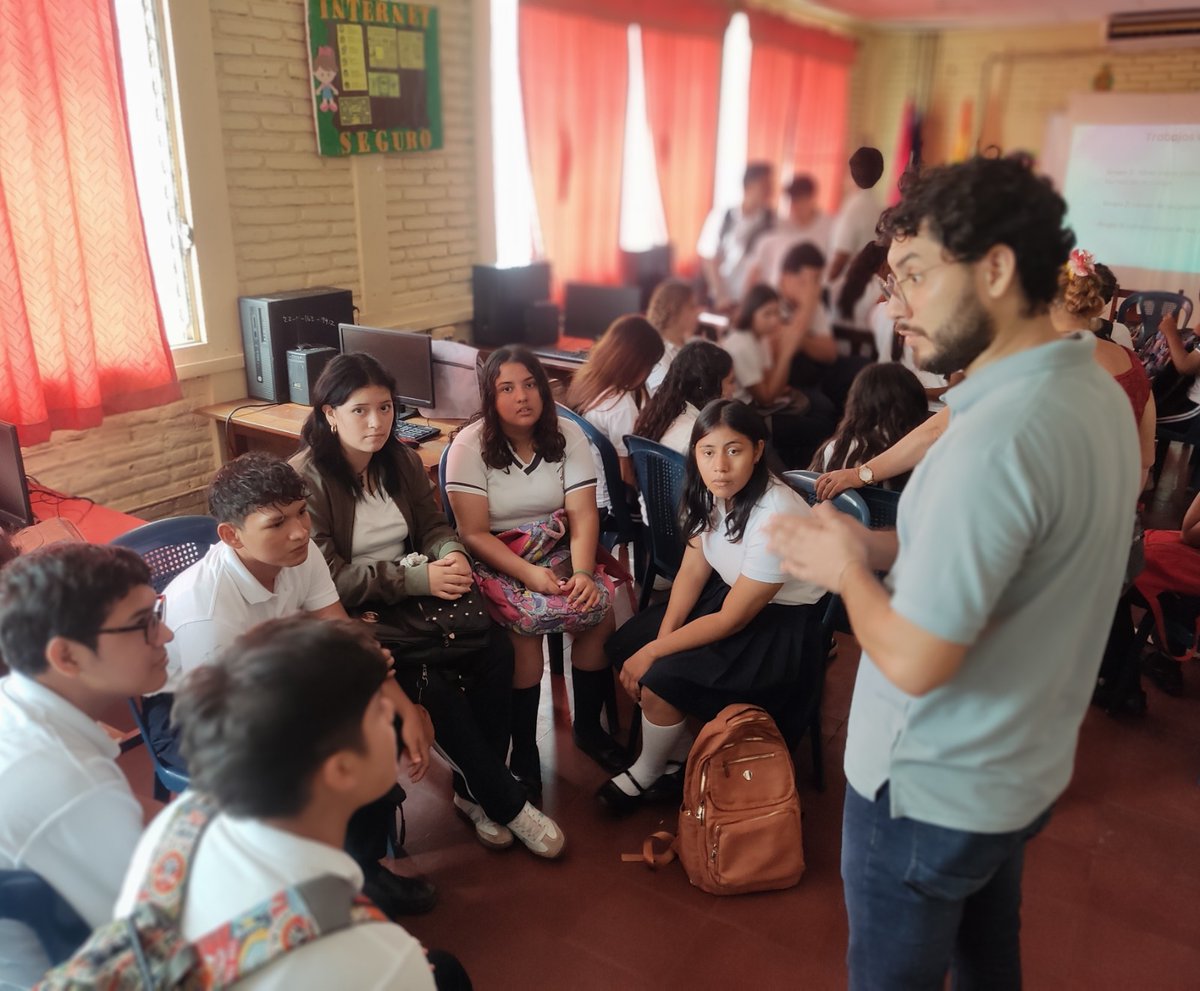 ucn_central's tweet image. UCN &amp;amp; MINJUVE: &quot;Juventud Verde&quot; ♻️

UCN y MINJUVE realizaron el taller &quot;Juventud Verde: Guardianes del Planeta&quot;. El objetivo es promover la conciencia ambiental y el reciclaje en la juventud, fortaleciendo su rol como agentes de cambio. Esto impulsa la sostenibilidad y se alinea…