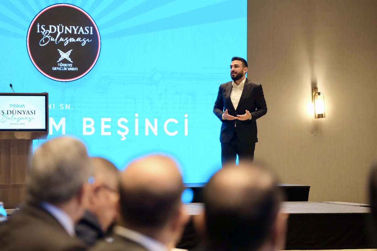 📍 Bursa

İnancı sağlam, iddiası büyük bir gençlik için omuz omuzayız!

Eğitimde fırsat eşitliğini büyütecek, gençlerin önünü açacak çalışmalarımızı iş dünyasının kıymetli mensuplarıyla birlikte istişare ediyoruz.
Bu kapsamda programımıza katılım sağlayan Yüksek İstişare Kurulu