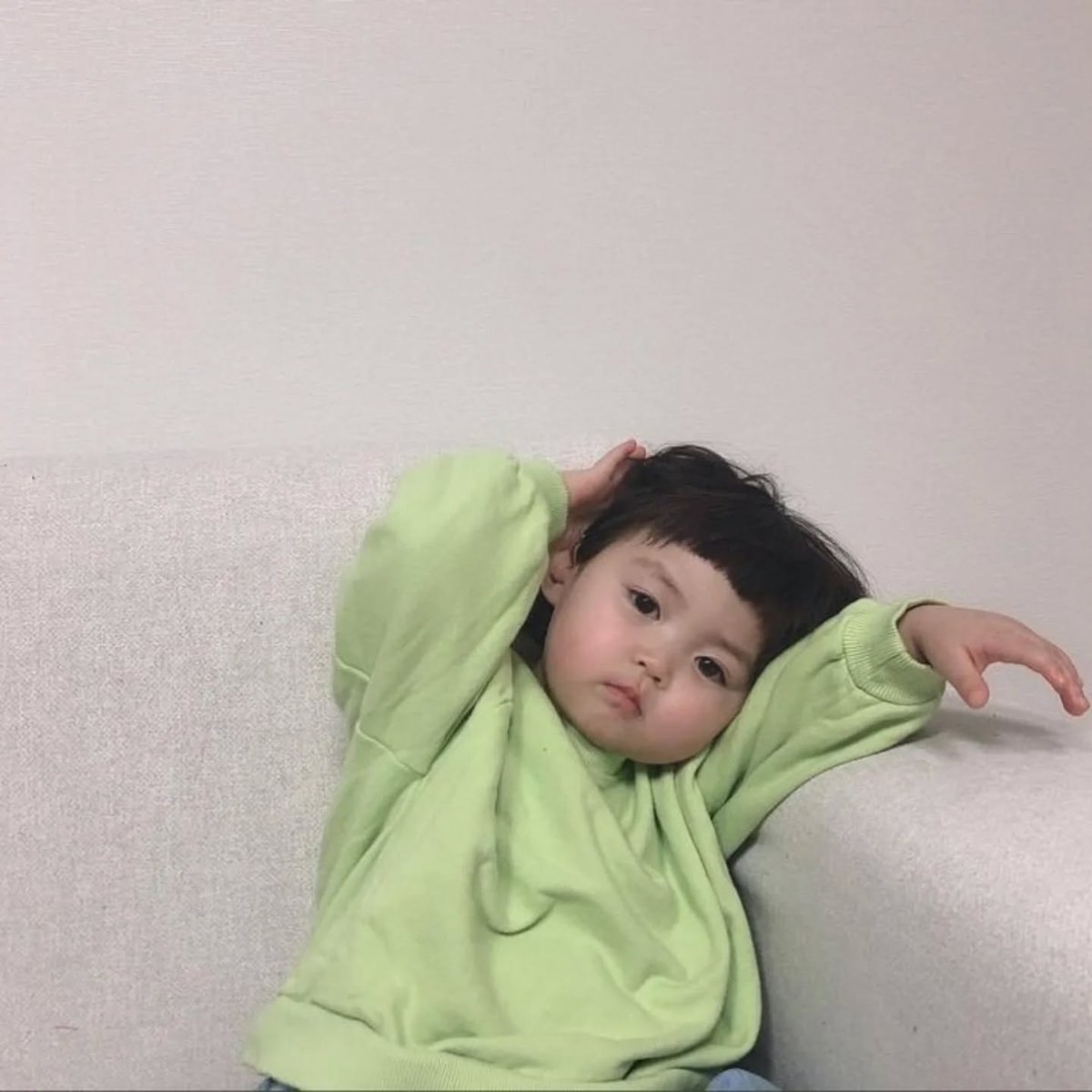 chakkani_chinni's tweet image. One year lopu job rakapothe pelli chestha annadu ma daddy
One year ayyindhi inka pelli sambhandhalu chudatledhu 🥲