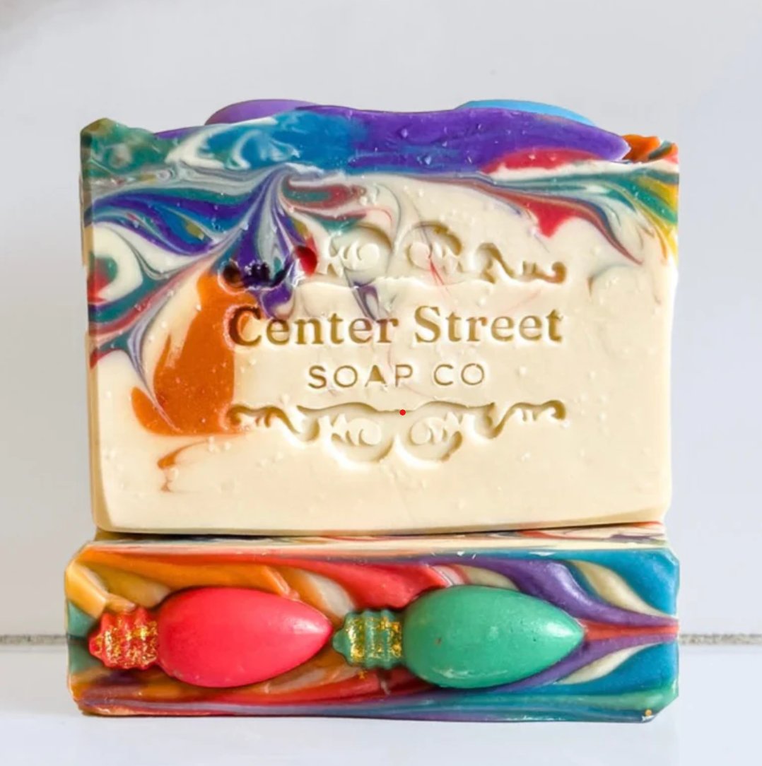 caroljsroth's tweet image. Support small biz this holiday season with our yearly Small Business Holiday Gift Guide. 

Shop and share! carolroth.com/community/2025…