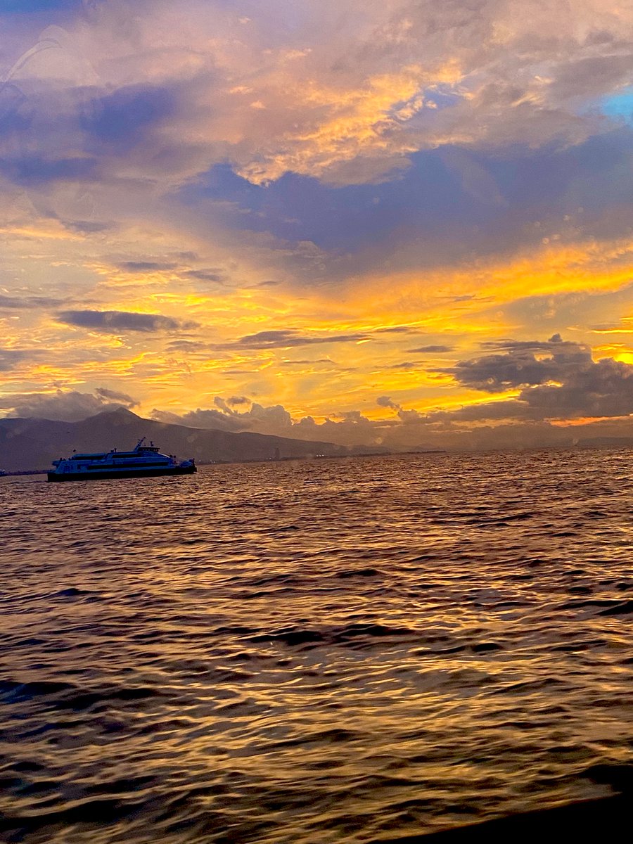 'MOLA İstiyorum HAYAT, 
SABRETTİKÇE, 
Üstüme Geliyor Gibisin.'' 
👉🏻💙🫶🏻<a href="/MrSoldado99/">Mʀ. Sᴏʟᴅᴀᴅᴏ99 ヅ</a> 

#İyiAkşamlar 🙋🏼‍♀️💛✨
#SchönenAbend  💥