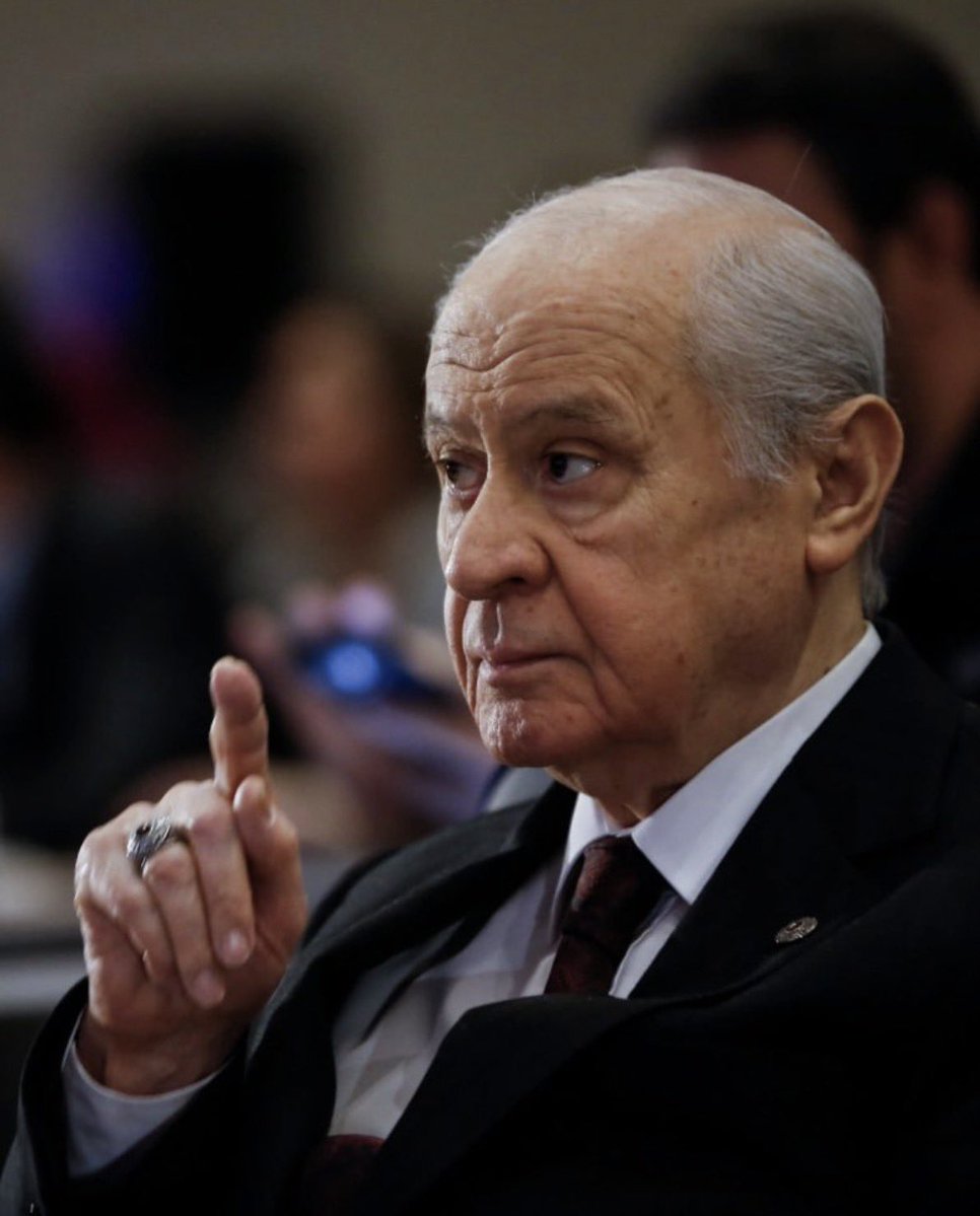 Büyük Oynuyor, Çok Büyük❗
Bütün Tepkilere Rağmen, Devlet Ve Millet İçin Gövdesni Taşın Altına Koymuş Durumda. Bir Kürt Ve Milliyetçi Bir Vatandaş Olarak Söylüyorum. Savaş Kapıdayken, Türkiye'nin Bir An Önce İç Meslesini Halledp Dışarıya Odaklanması Gerekiyor.
DEVLET BUNU İSTİYOR