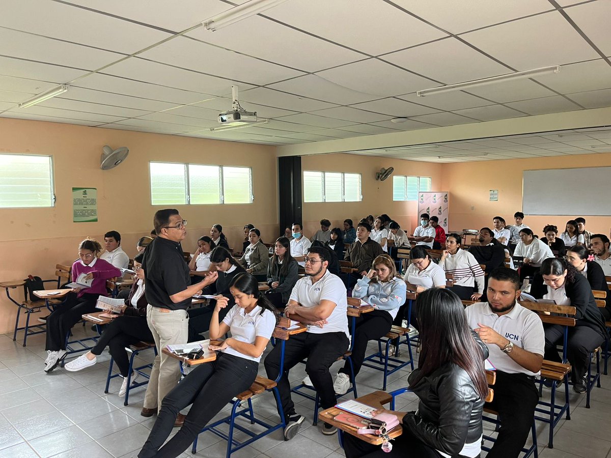 ucn_central's tweet image. UCN Estelí Recibe Charla del MIFIC sobre Ley 842 ⚖️

La UCN Estelí (Sede Doral) realizó el 14/11/2025 una charla del MIFIC sobre la Ley No. 842 (&quot;Ley de Protección de los Derechos de Consumidores y Usuarios&quot;). El objetivo fue fortalecer el conocimiento estudiantil sobre sus…