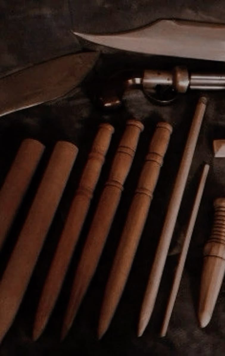 hadjaisreading's tweet image. cr: hot for slayer by Ali Hazelwood