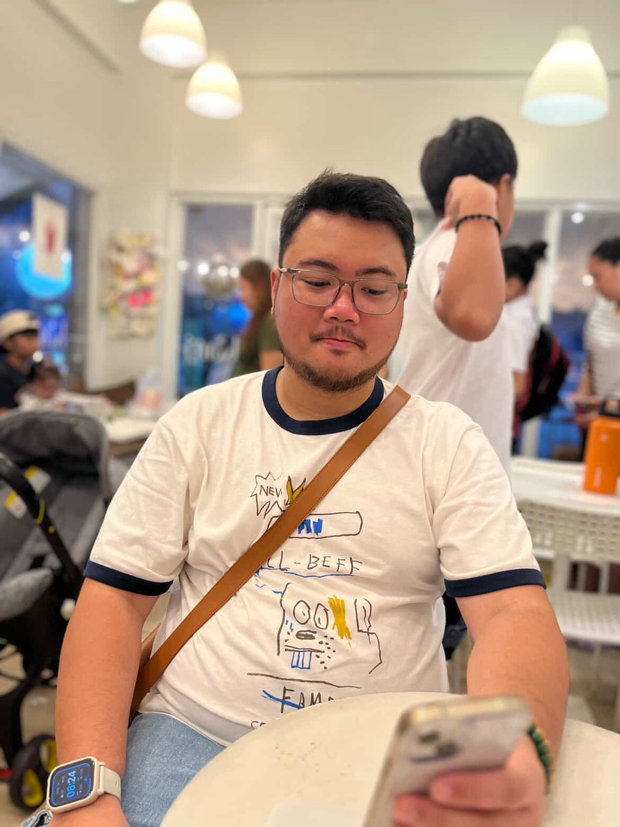 cuddlebearooo's tweet image. the belly 😭