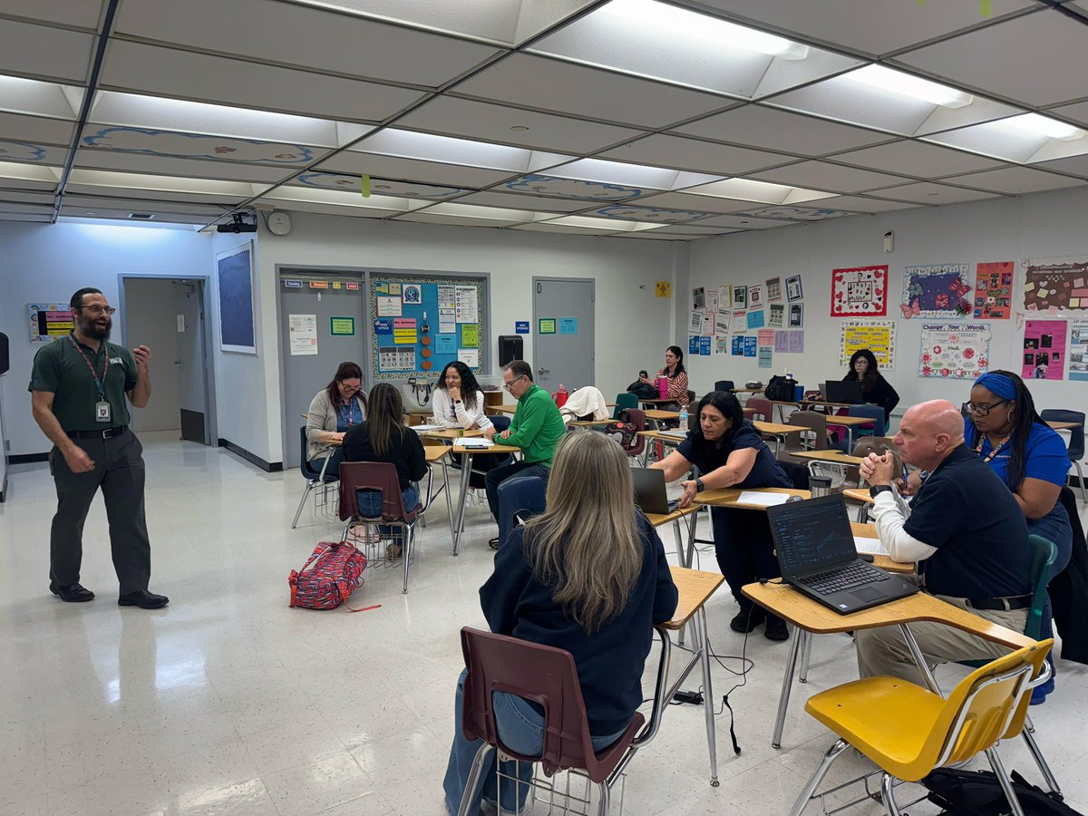 MDCPSSci's tweet image. In today’s 6-12 Science @MDCPSNorth ICADS @MDCPS the learning is palpable @AHSPatriots as educators explore and model the different processes of the rock cycle. 🪨

#YourBestChoiceMDCPS 

@AileenVega123 @WendyForteza @DaneMDCPS @NestorEMarcia @MDCPSSTEAM @AcademicsMDCPS