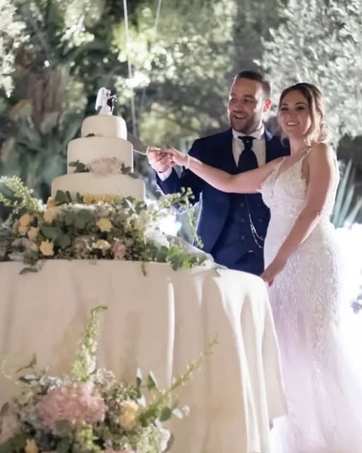 ParcoChiaram's tweet photo. Tra il profumo dei fiori e la luce della sera, il loro “per sempre” prende forma.
#WeddingDream #LocationDaSogno #AmoreInfinito #MatrimonioRomantico
Among the scent of flowers and the evening light, their “forever�� takes shape. https://t.co/j0EEveFL2s
