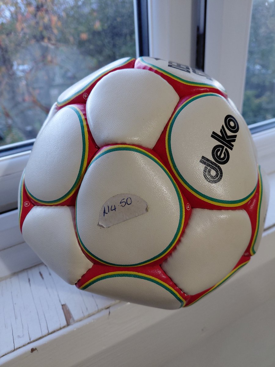 oldwelshpins's tweet photo. One of my favourite finds is this 1987 Derby Star Deko vintage FIFA approved FAW replica football in immaculate condition, with the original price sticker &amp; never been kicked.

Here's hoping tonight's result is better than the Romania game 32 years ago yesterday.🤞

#oldwelshpin https://t.co/Xt74qYsRMJ