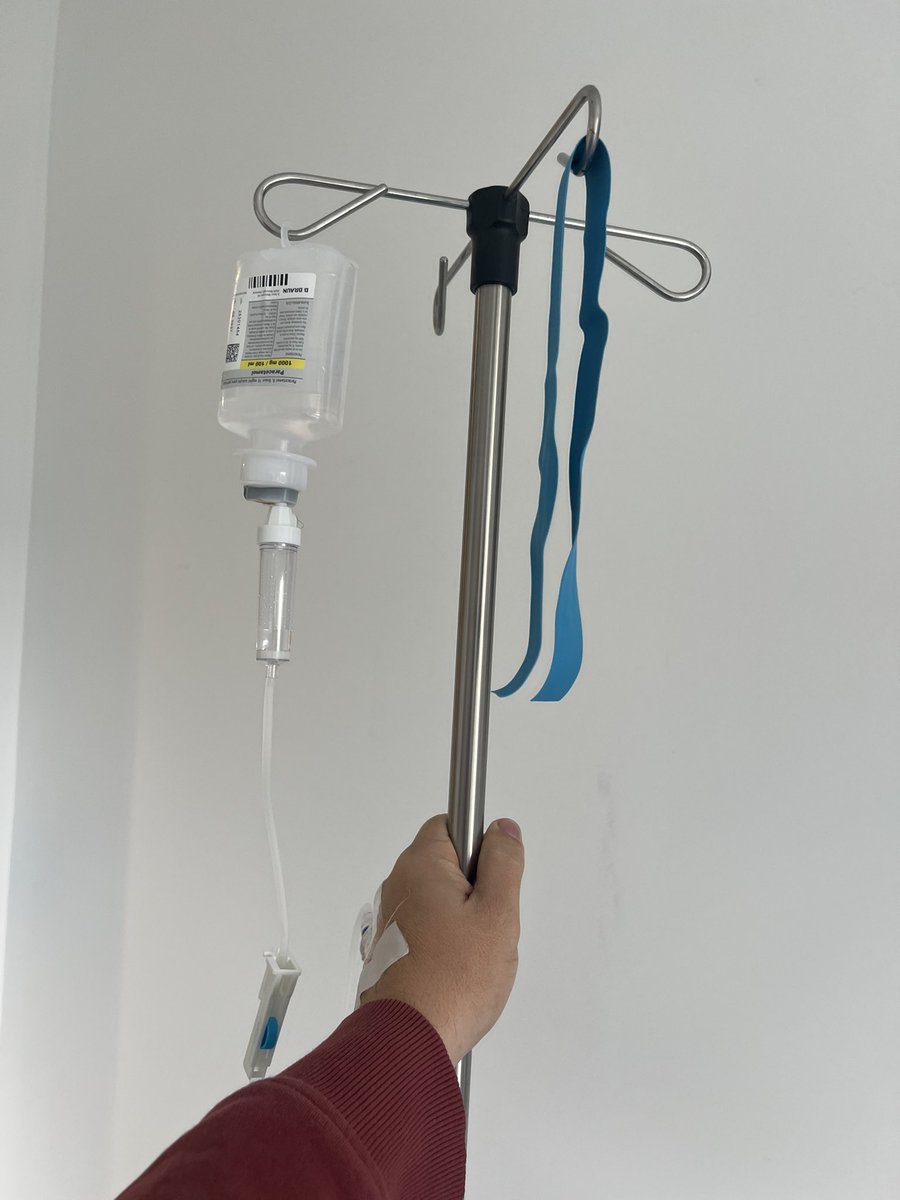 pdsousa's tweet photo. Hello there my old friend, up for a walk? Surgery #2 is done! Hopefully one more to go. https://t.co/n0Bsvlyz8W