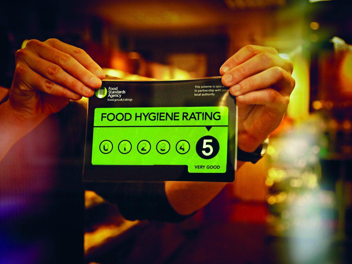 CMUCatering's tweet photo. Well done and congratulations to the Cyncoed catering team in the Bench, the Track and the K1 restaurant for todays  5 star food safety rating with the Shared Regulatory Services, EHO team.
 Thank you to Faye &amp; Amanda from @a2zfoodsafety for all your support &amp; guidance https://t.co/9C8mwd6kPD