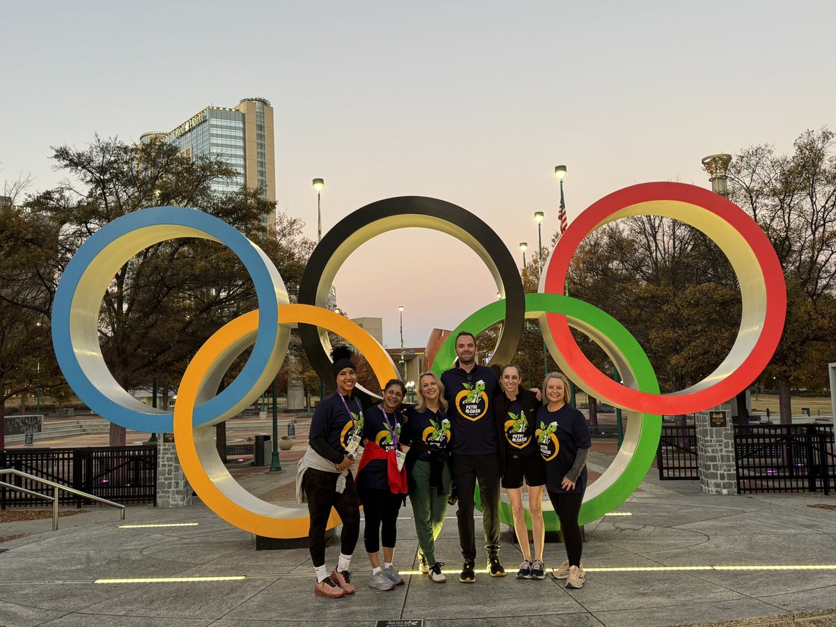 ASCP_Chicago's tweet image. Petri Dishes 5K - getting the early morning run out for our patients. #ASCP2025