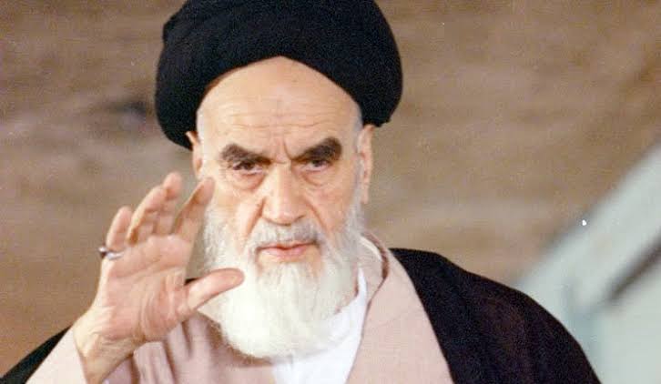 همهٔ قدرت‌های بزرگ از یک قدرت بزرگ‌تر می‌ترسند، آن قدرت، اسلام است....))))))))))