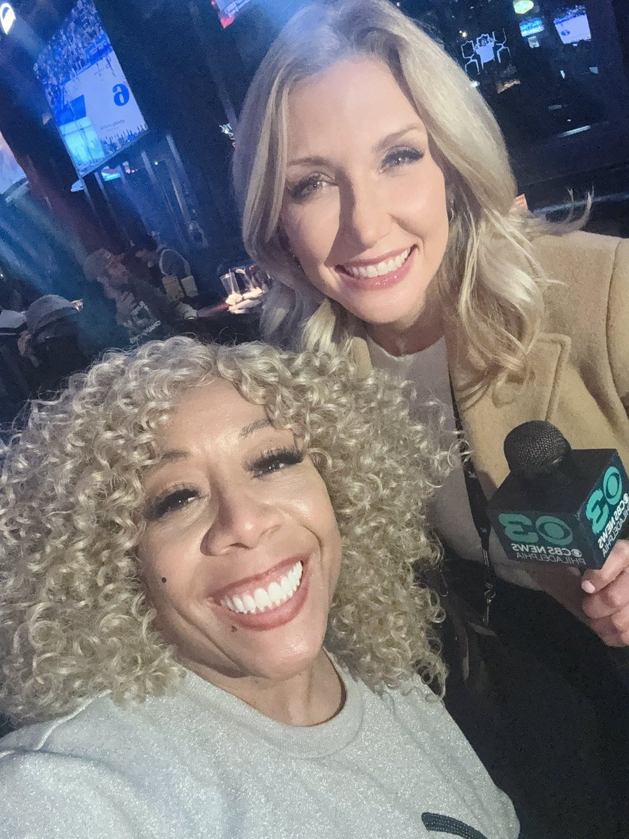 MsPattyJackson's tweet image. Hey Alicia..nothing like a Monday Night @ChickiesnPetes #SouthPhilly #AliciaRoberts @CBSPhiladelphia