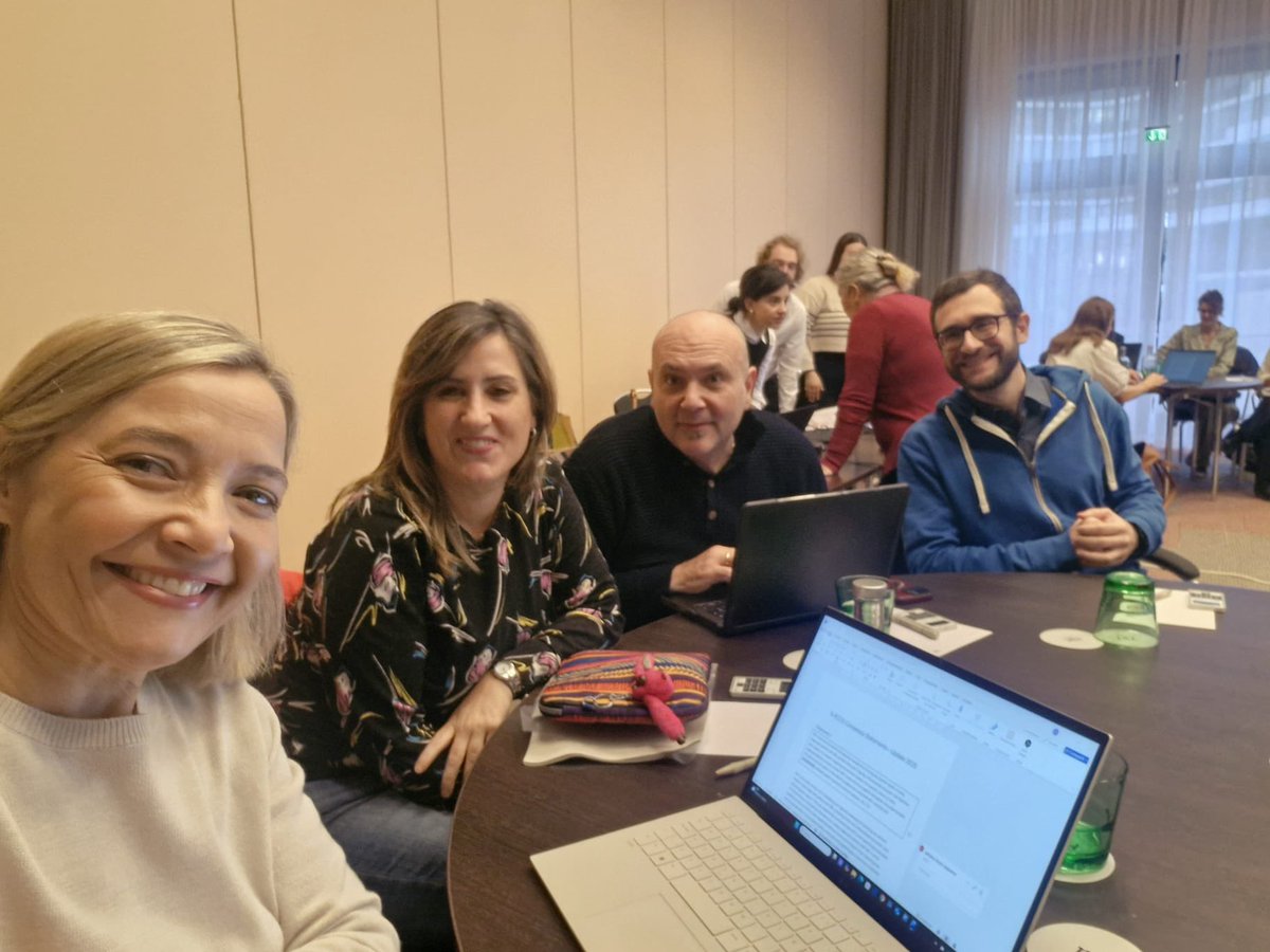 GETEII's tweet image. La semana pasada nuestras compañeras Paqui Murciano del @hospitaldelmar  de Barcelona y Adriana Rivera del Hospital Virgen del Rocío de Sevilla han participado en la elaboración del III Consenso de la N-ECCO