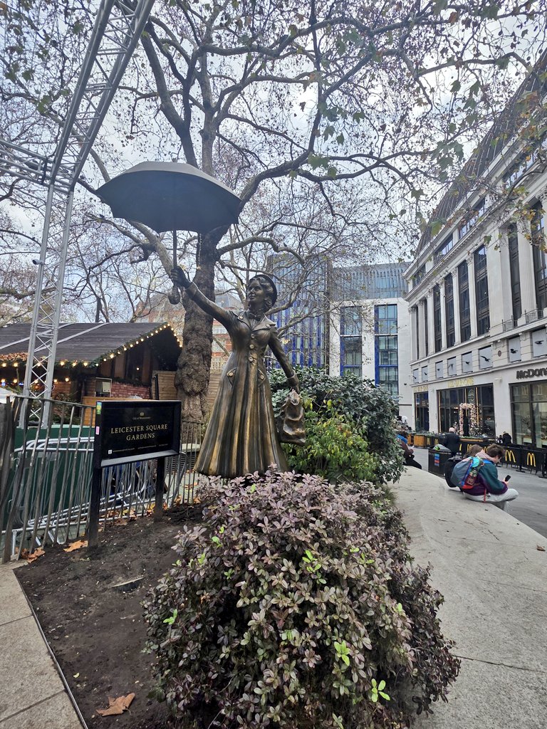 annockh's tweet image. A central London #TreeClub