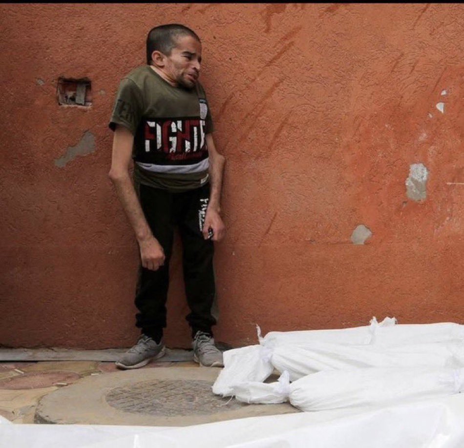 Abu_Salah9's tweet image. ربما ينسى البعض ولكن المؤكد أن الكثير جيلٌ بعد جيل لن ينسوا ولن يغفروا .