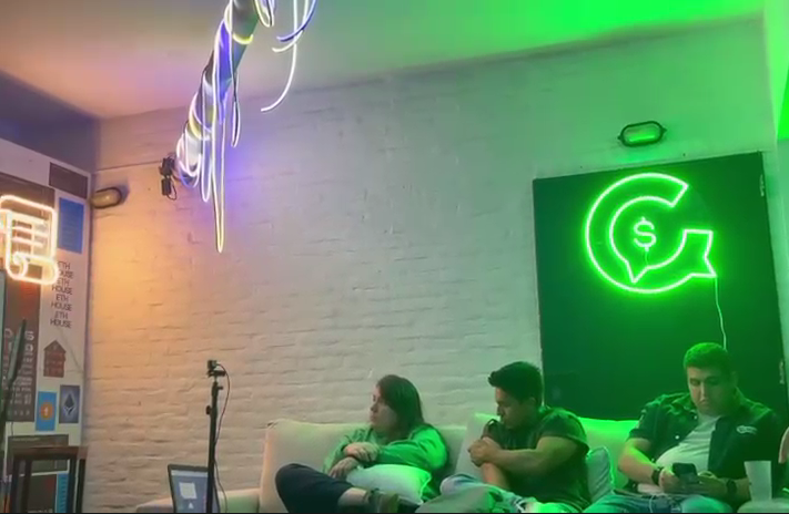 chatterpay's tweet image. What a way to start Devconnect week.

Scroll Ecosystem Day brought the @Scroll_ZKP community together in Buenos Aires, kicking off one of the biggest crypto weeks South America has seen.

Grateful to be part of this. Can&apos;t wait for what&apos;s next 💚