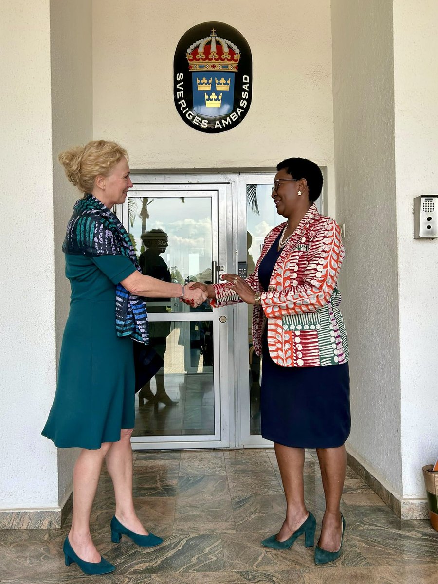 SwedeninNigeria's tweet photo. Thank you @muriel_mafico, Resident Representative of @UNFPANigeria, for visiting Ambassador-Designate Anna Westerholm at the Embassy.
We have a shared commitment to #SRHR, gender and health. Sweden 🇸🇪 remains a committed partner to @UNFPA’s mission in Nigeria🇳🇬
#SwedenInNigeria https://t.co/VLr6eTE0dP