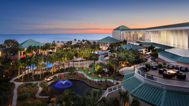 AECmeets: Webinar Tomorrow on Immigration Enforcement Encounters | 2026 Annual Mtg Hotel Reservations Open! - mailchi.mp/aec.org/aecmee…