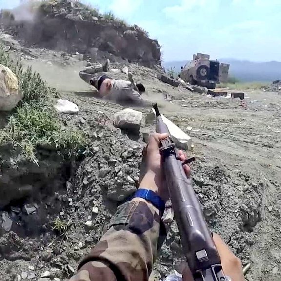 madcoooom's tweet image. كنا نعلمهم كيف يتسبحوا وسط التراب
واليوم جو يفجعونا بالإف 35

دنيا