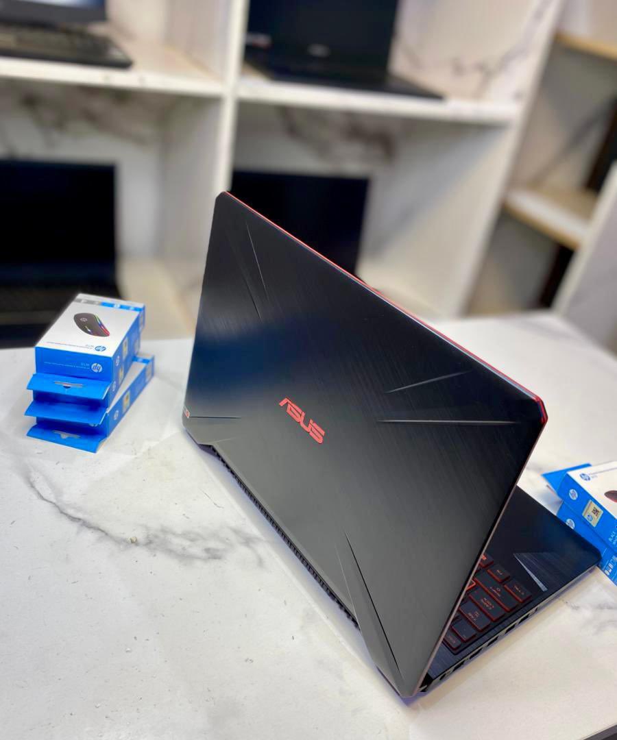 wtf_rema's tweet image. *ASUS TUF GAMING FX86*

🀄️8th Gen®️Intel™️Core i5 Processor 

🀄️8 CPU’s @2.30Ghz- 4.70Ghz Turbo 
Boost 

🀄️512 Ssd + Extra Slot for Upgrade

🀄️16Gb Ram

🀄️15.6 inch HD Screen 1080 Resolution 

🀄️Dual Graphics card : Intel UHD Graphics &amp;amp; Nvidia Gtx 1050ti 

🀄️4 Gig Dedicated vga |…