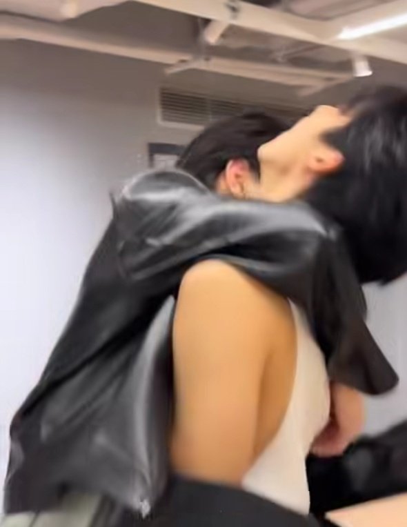 sleptonscene's tweet image. oh.. surfjava 😣
#surfjava #swensurf #javabh