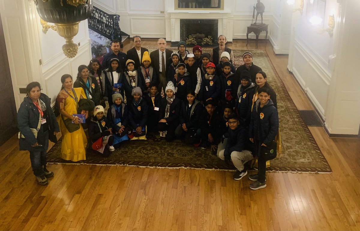AmbVMKwatra's tweet photo. Enriching interaction with the bright young school students representing 14 rural tehsils in Pune, Maharashtra who are on a study tour to U.S.A. Their enthusiasm to learn, ambition, belief in themselves, passion to be a good human before anything else was instructive as also infectious!Commendable initiative by CEO Zila Parishad Pune @PuneZP
