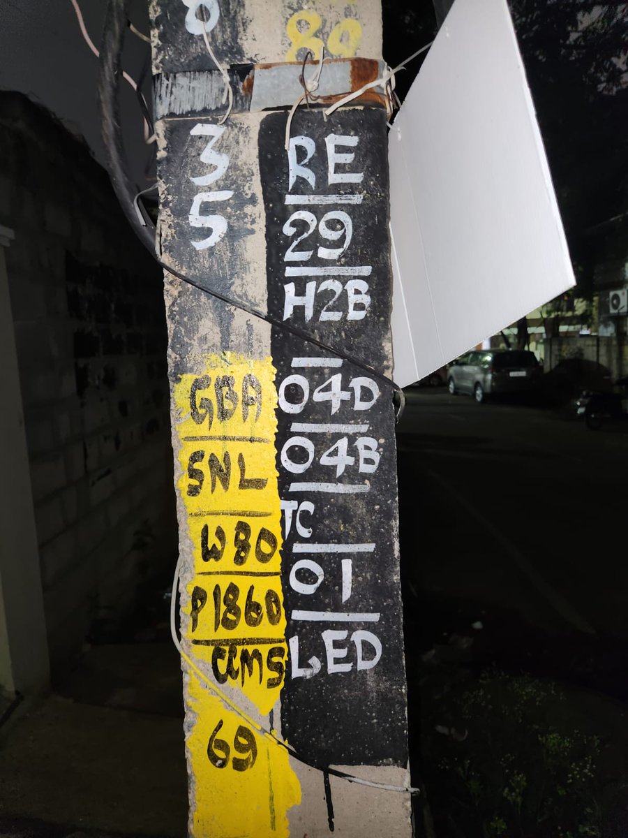 SuganthPrem's tweet photo. @NammaBESCOM @BescomHelpline 
It has been 4 months since the street light worked.
No one is responding to Helpline calls. 
No one is attending. 
Every month - person comes to take reading and generate bill. 
But - no response to issues. Why? What to do ???
Loc - Kalyan nagar https://t.co/PAW5msGdQ8