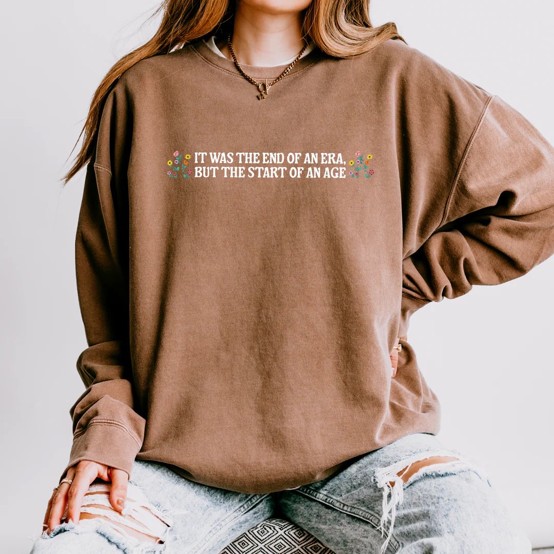 outofstyle13's tweet image. did someone say eras acoustic collection?
🎹🤎

p.s. - add your shows surprise songs to customize your blanket

yes i can do multiple shows! 🤝