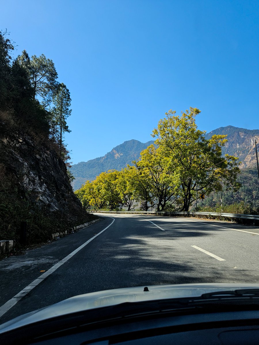 sauravbv's tweet image. Samsung camera without filter ✨