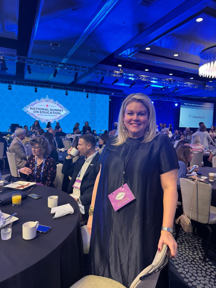 Hello New Orleans! It's a great day to be at the #ExcelInEd conference with Tanya &amp; Rian!