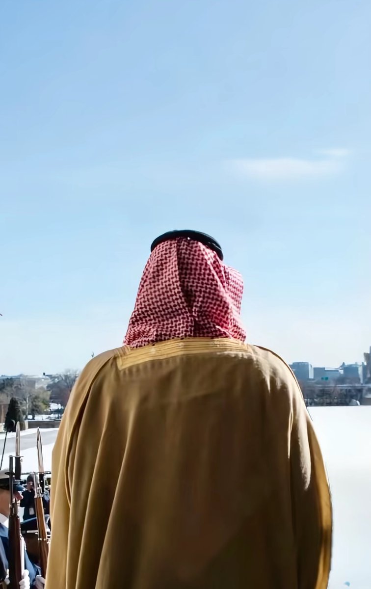 art_forus's tweet photo. الأب الروحي للحالمين 💚. https://t.co/gwHvxrK6zZ