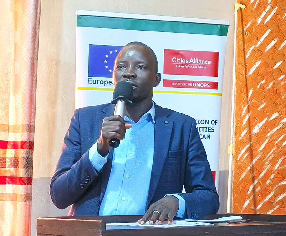 UgandaRiad's tweet photo. Day 1 of SUIDAC capacity building of staffs of Arua city and CBO's staffs.  Among them where, @CEFTRAWESTNILE WN, WN CARD, @GRTR and RIAD Foundation participated in the training. https://t.co/KZJbqH0Dtj