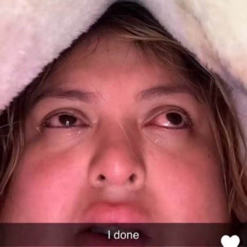 maomonga's tweet photo. trying so hard to gaf about the fuckass emperors illness so i can get through these damn chapters https://t.co/0u7wg7qh2x