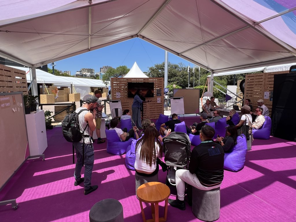 Anna 💃 tweet media