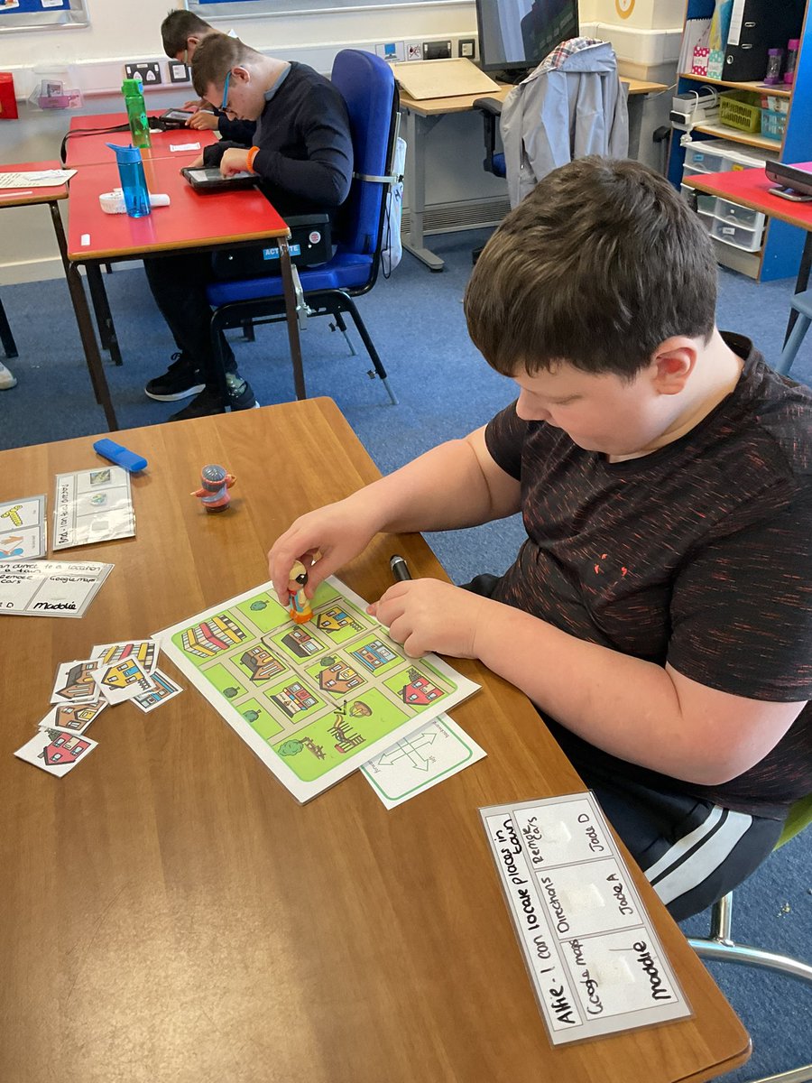 Silver class have been learning how to give and follow directions, the pupils did really well using their listening skills and were able to navigate around a board. They will now use their skills to give and follow directions around school.
