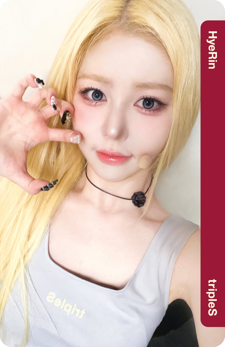 tripleS VV ポラロイド　チェキ　へリン　Hyerin 혜린 tripleS VV ポラロイドチェキへリンHyerin 혜린