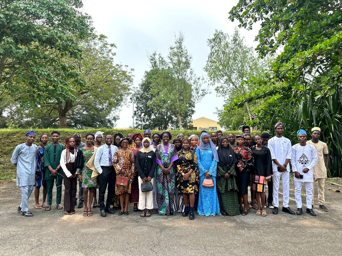 jcinfunaab's tweet image. Money talks that truly matter!
Thank you, Amb. Owoyale Kikelomo, for breaking down how to earn, spend, and save smarter!

#GA
#PACE
#ELV8
#JCINFUNAAB
#JCINigeria