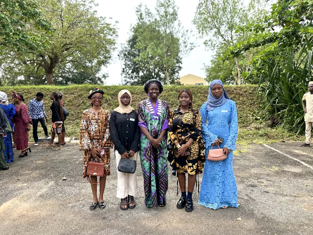 jcinfunaab's tweet image. Money talks that truly matter!
Thank you, Amb. Owoyale Kikelomo, for breaking down how to earn, spend, and save smarter!

#GA
#PACE
#ELV8
#JCINFUNAAB
#JCINigeria